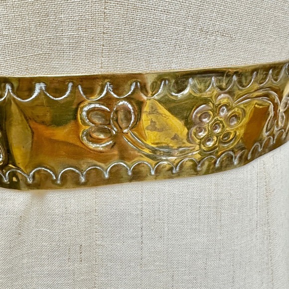 Vintage Brass & Copper Etched Metal Belt  Red Cabochon Centerpiece Made in India main image 16